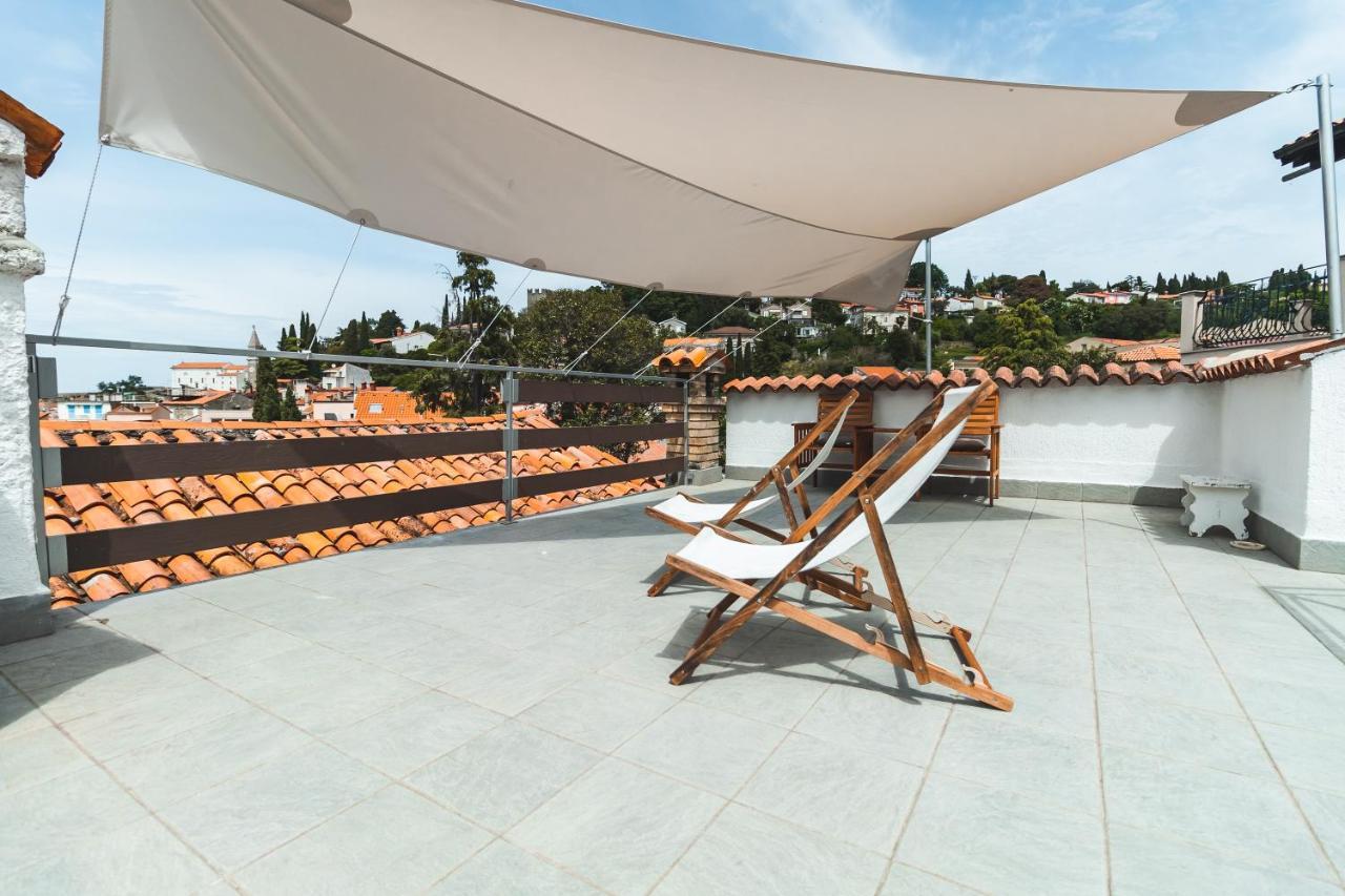 Kat-y Terrace With Excellent View *
